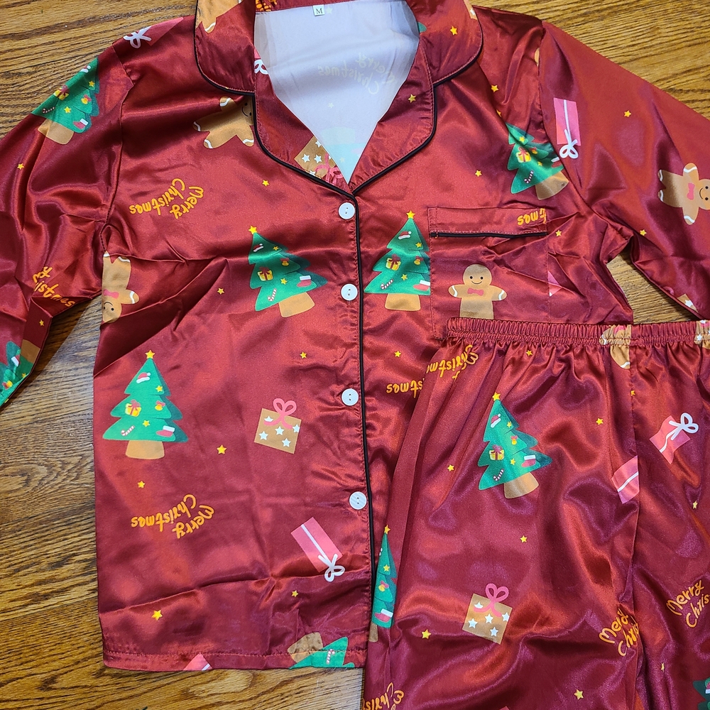 Holiday Cheer ladies Pajama Set